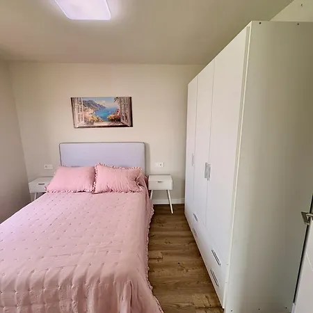 Casa Valerio Y Lola Raxo
